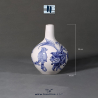 گلدان سرامیکی مدل نسترن با طرح آبی سفید طراحی و نقاشی شده با دست کد: NASTARAN-BW-B-2415